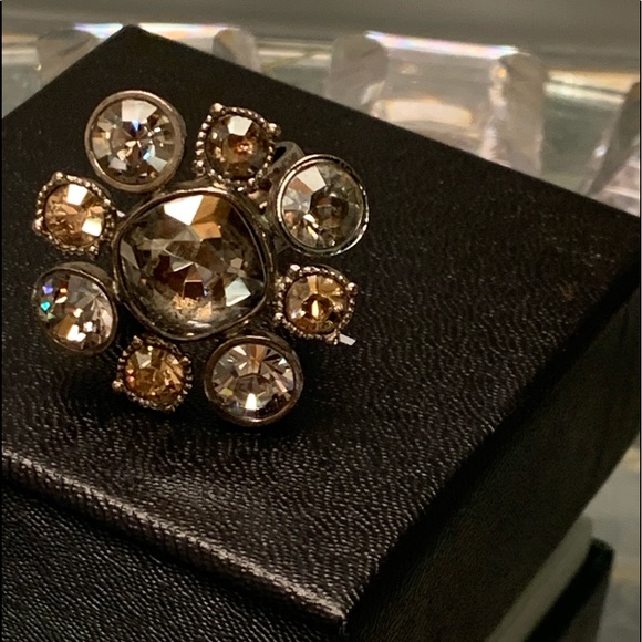 100% Authentic Crystal Chanel Ring SZ 6.5 - Picture 2 of 7